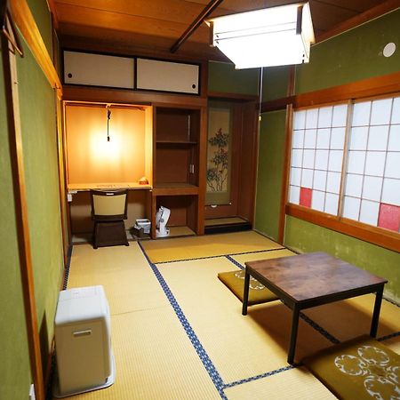 Hostel Murasaki Ryokan Takayama  Dış mekan fotoğraf