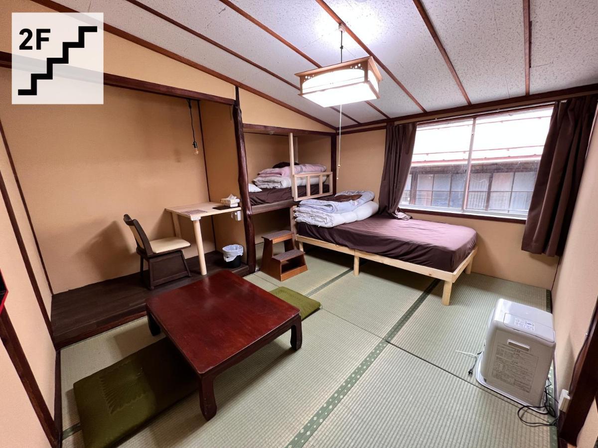 Hostel Murasaki Ryokan Takayama  Dış mekan fotoğraf