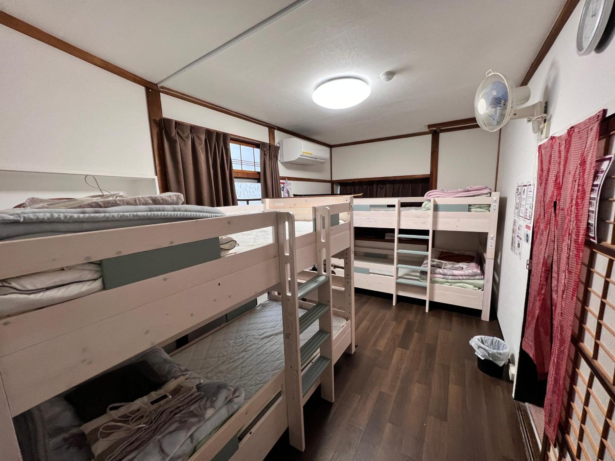Hostel Murasaki Ryokan Takayama  Dış mekan fotoğraf